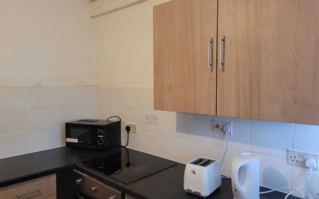 Amazing and Immaculate 2-bed House in Manchester