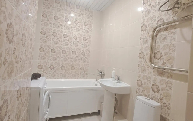 Апартаменты на улице Западносибирская 2 к1