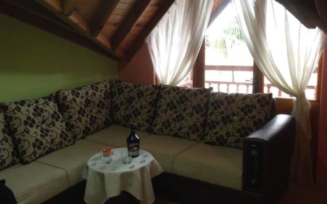 Tuana Hotel