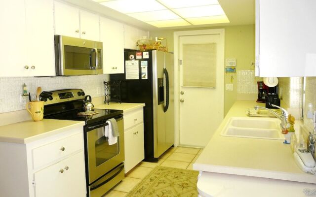 Cozy Home With Sunroom, Pool and Steps to Beach