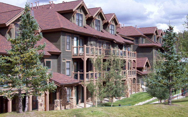 Highland Greens Lodge by Colorado Rocky Mountain Resorts