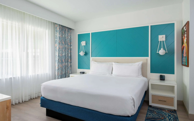 DoubleTree Suites by Hilton Naples