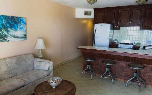 Luna Y Sol 3 Bedroom Townhouse