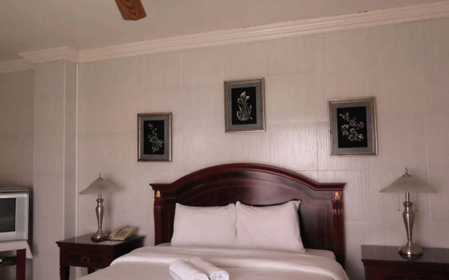 Emiramona Garden Hotel