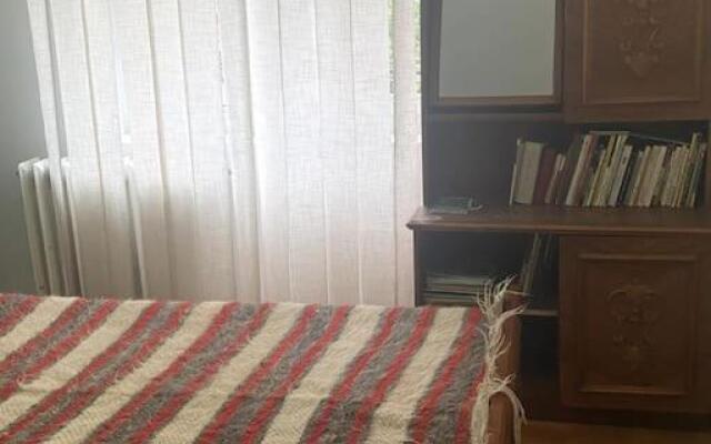 cozy two-bedroom apartment