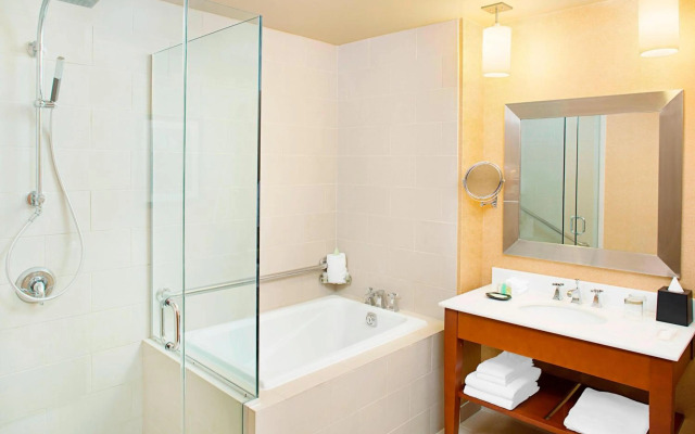 The Westin Chicago North Shore