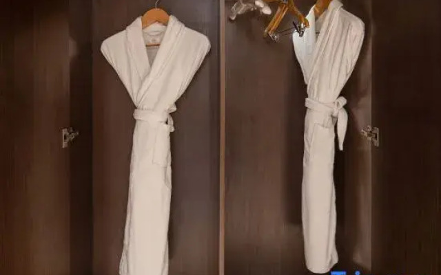 Chongqing Fuling Huajing Wenlan Hotel