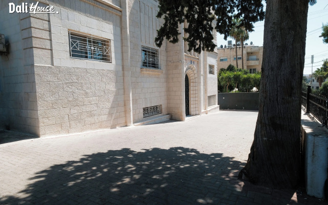 Dali House