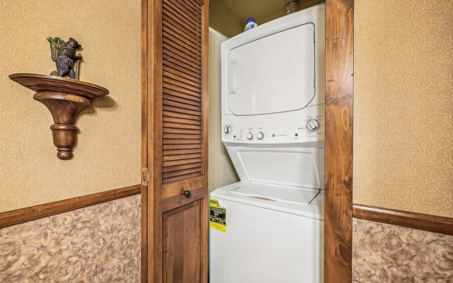 Main Street Station 3305 3 Bedroom Condo