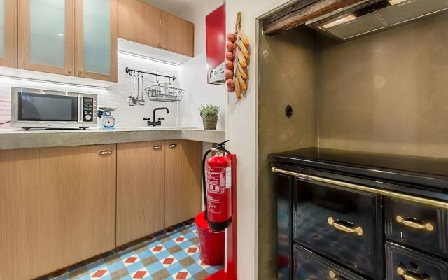 Unique and Stylish Flat in Historic Lisbon