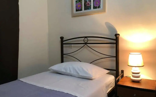 Leonidio Climb2red home