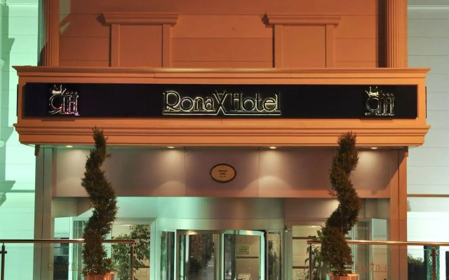 Ronax Hotel
