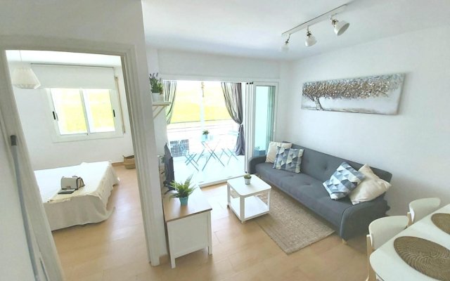 Apartment with One Bedroom in Francàs, with Wonderful Mountain View - 200 M From the Beach