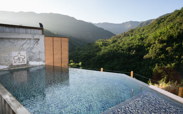 Grand Orchid Villa Resort