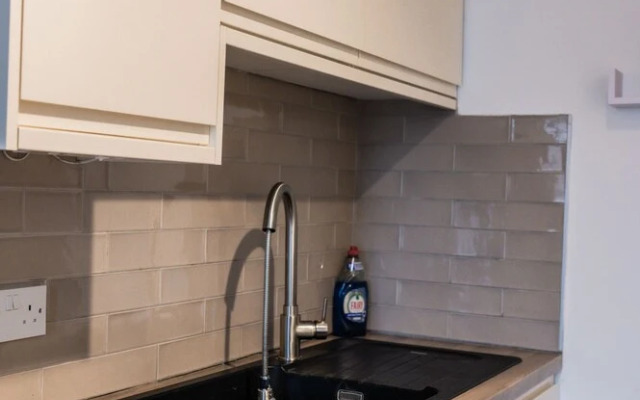 Dealhouse Apartments 11