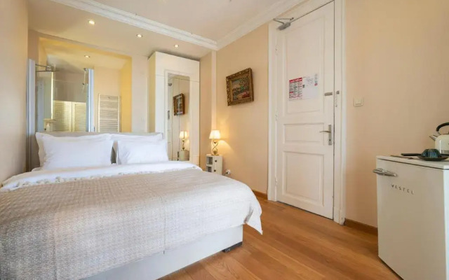 Palais Buyukada ( +12 Yetiskin Oteli )