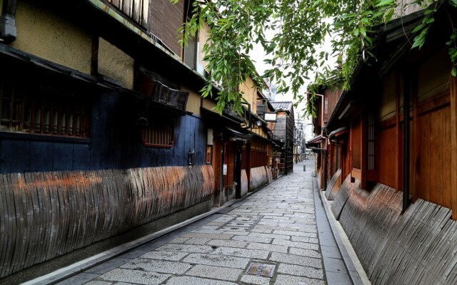 Tsumugi Shichijokagiyacho