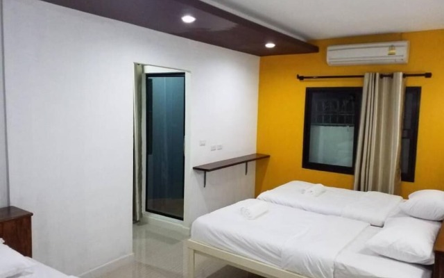 BC guesthouse Si Phraya
