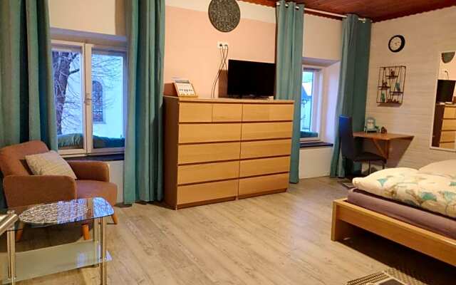 B&B Leonhard 7