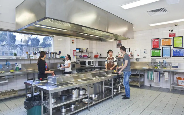 Melbourne Metro YHA