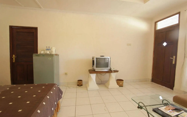 Alit Beach Resort and Villas