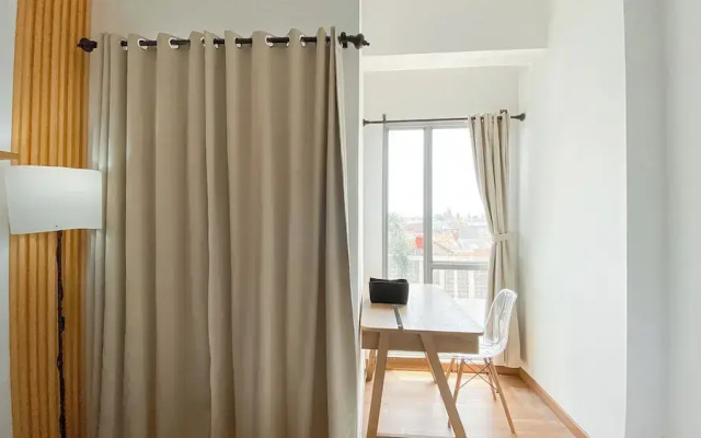 Modern Look Studio Apartment At M-Town Residence Near Sms Mall