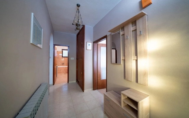Villa Petar 1 - 10m From sea - H