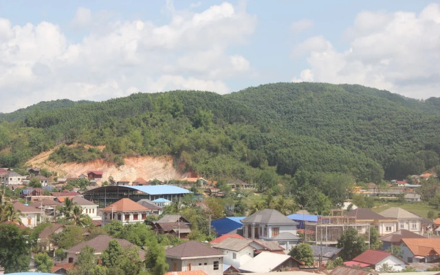 Royal Hotel Luang Namtha ' Huang Ching'