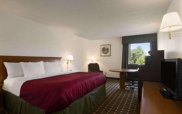 Baymont by Wyndham Crossville