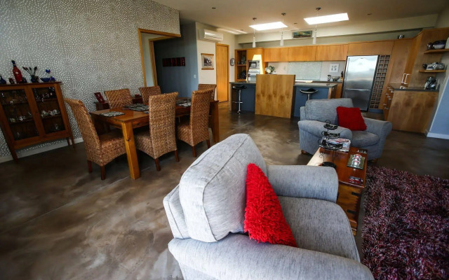 Redvale Ridge B&B