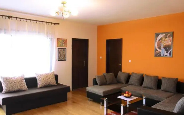 Apartments Vodanović