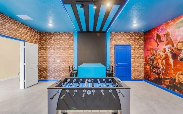 4552target 9 Bedroom Home
