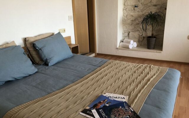 House Dijana