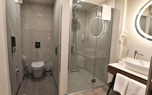 Limak Skopje Luxury Hotel