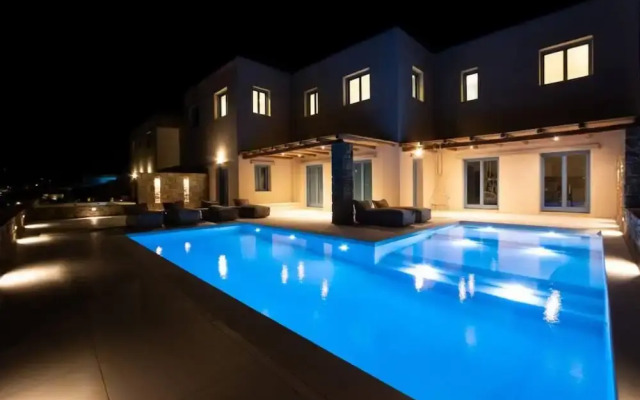 Villa Myko With Heated Pool in Ornos