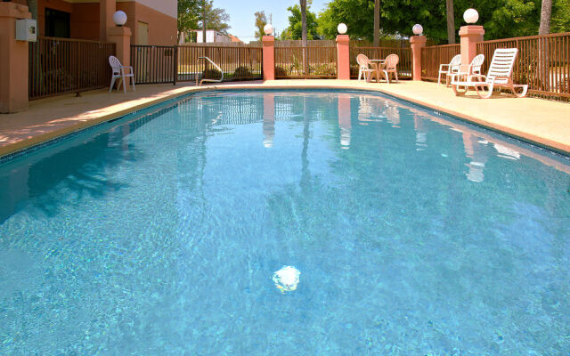 Holiday Inn Express Biloxi - Beach Blvd