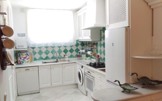 Spacious Family Benahavis Retreat