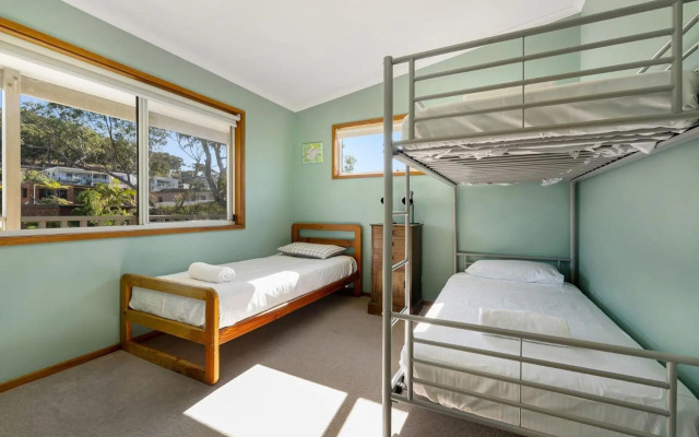 Rowse House Hyams Beach 4pm Check Out Sundays