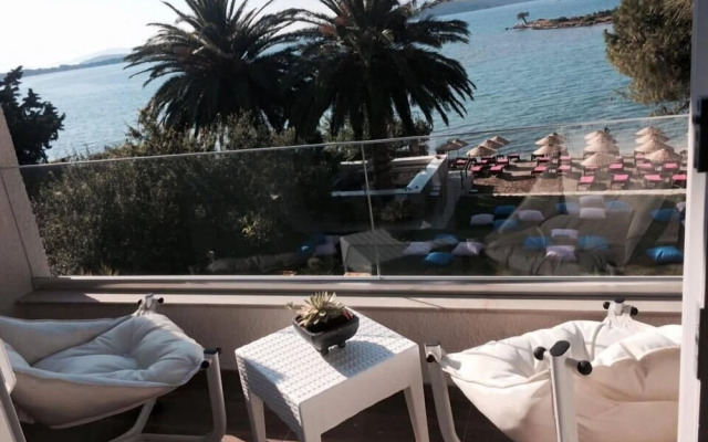 Erythros Boutique Hotel