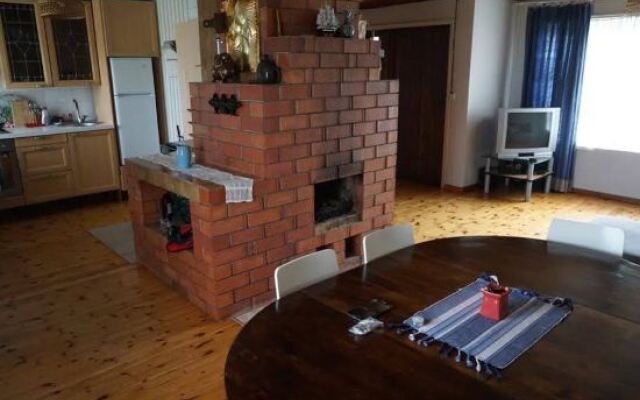 Kuunari Holiday Home