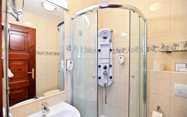 Hotel Eger & Park