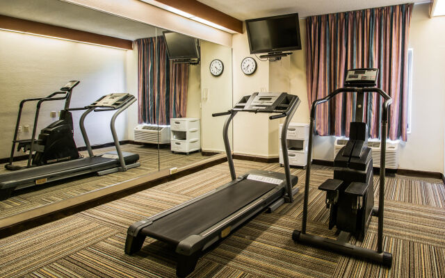 Sleep Inn Leesburg Chain of Lakes