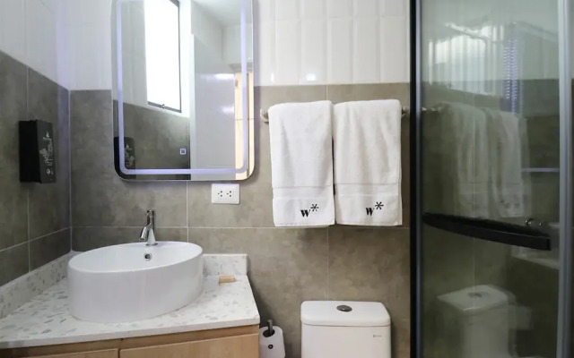 w Elegant 1BR w AC in San Isidro