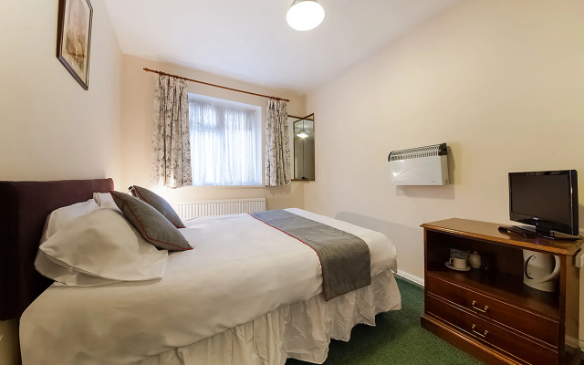 OYO Honeycroft Lodge