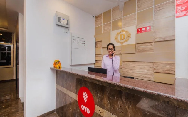OYO 9849 Hotel Divine Residency