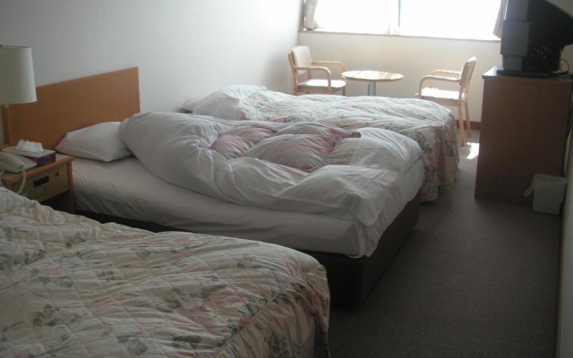 Yu Paradise Sakura – Guest Rooms – Sakura