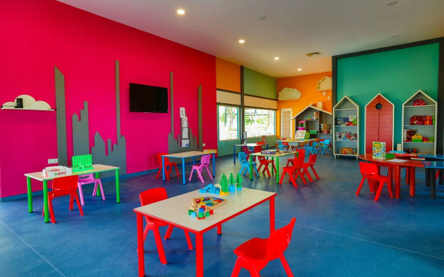 Crystal Centro Resort