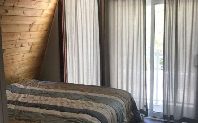 Niagara Beachfront Home