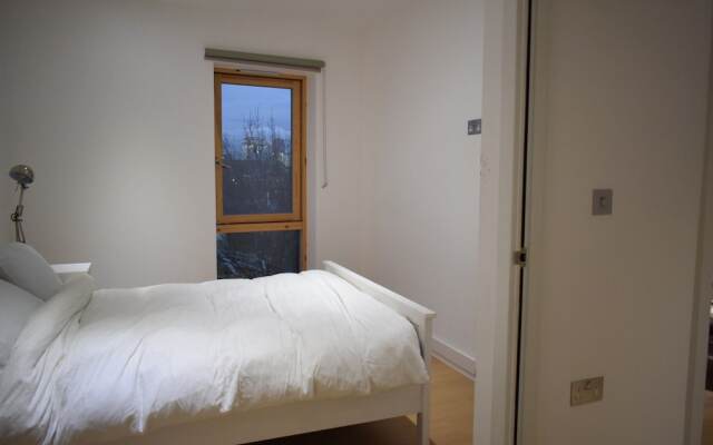 Modern 1 Bedroom Apartment Near Homerton