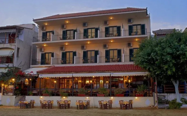 Romvi & Taverna